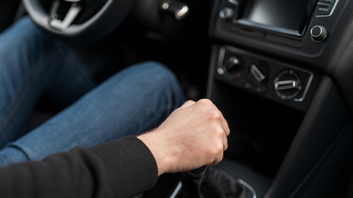 Переключение передач в механике