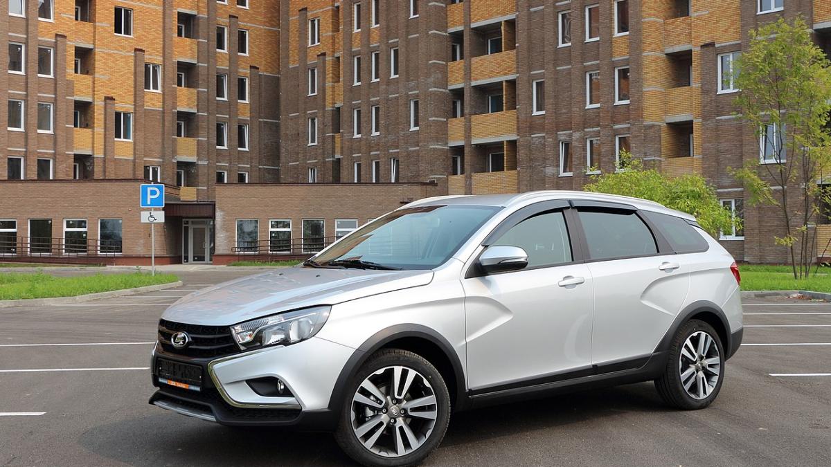 Автомобиль Lada Vesta