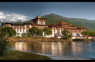 Национальный музей Бутана представил реликвии нескольких эпох