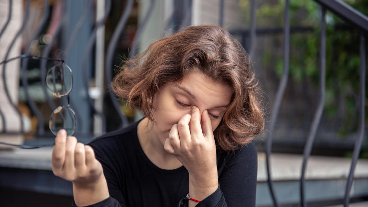 Усталая женщина Усталая женщина