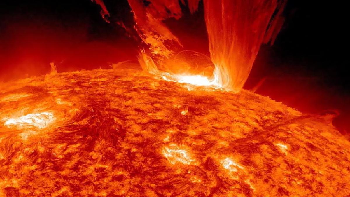 Солнечный протуберанец