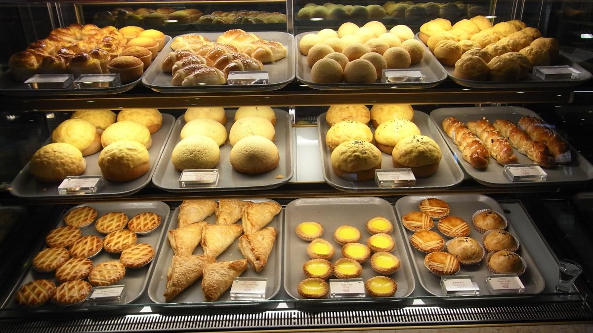 HK Wan Chai North 灣仔北 HKCEC 香港會展 Bakery breads n Cakes May-2012