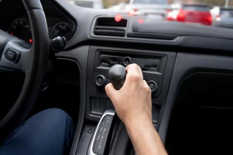 Самой частой поломкой МКПП является износ синхронизаторов 2-й и 3-й передач Самой частой поломкой МКПП является износ синхронизаторов 2-й и 3-й передач