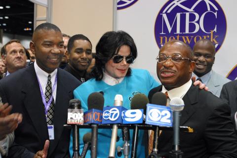 Variety: Майкл Джексон стал первым артистом, попавшим в топ-10 Billboard шести десятилетий подряд