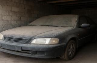 При долгом простое автомобиля трескаются шланги и ржавеют тормоза