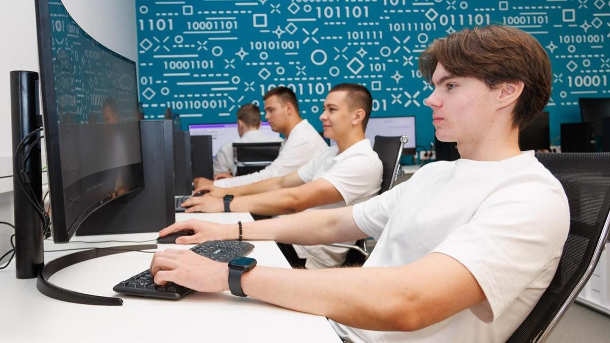студенты