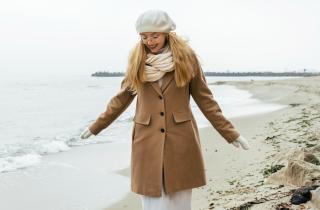 Горчичный и оливковый стали ключевым зимним сочетанием, рассказывают дизайнеры