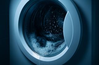 Жёсткая вода формирует кристаллический налёт и делает бельё твёрдым — CastellaPress