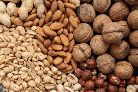 Замачивание орехов улучшает их усвоение — диетолог-нутрициолог Юлия Ходос