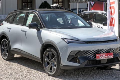 Россиянин взял в каршеринг Baic X55 и описал фразой «сделали красиво, но неудобно»