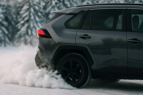 В дилерском центре Тюмени появился премиальный кроссовер Nordcross 001 — Автоград