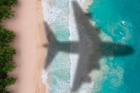 Туристам рекомендовали расширенную медстраховку перед поездкой — Посольство РФ