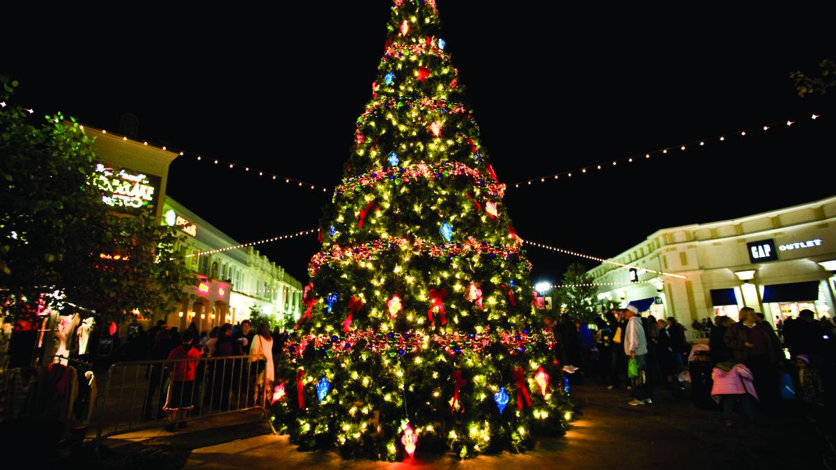 December on the Red Louisiana Boardwalk Giant Christmas Tree 2 December on the Red Louisiana Boardwalk Giant Christmas Tree 2
