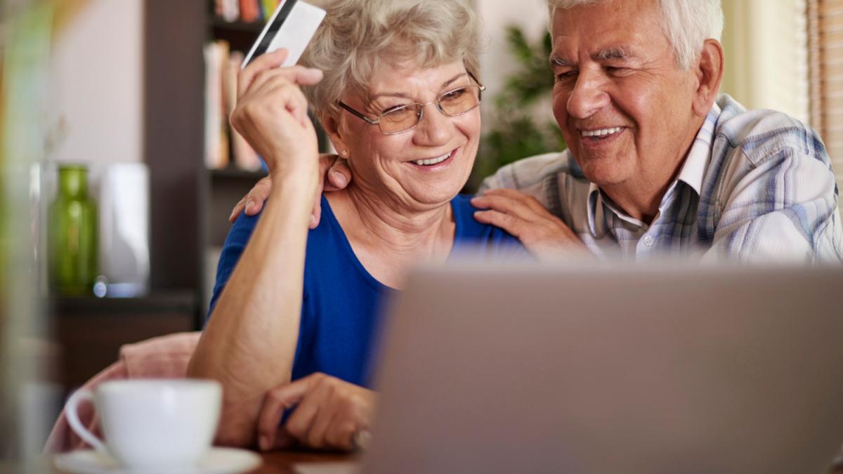 Пожилая пара