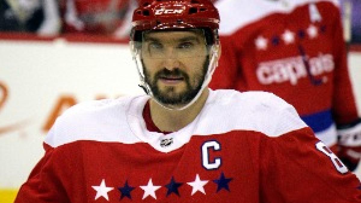 Alex Ovechkin 2018-12-19 2 Alex Ovechkin 2018-12-19 2