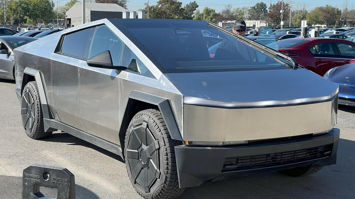 Tesla Cybertruck