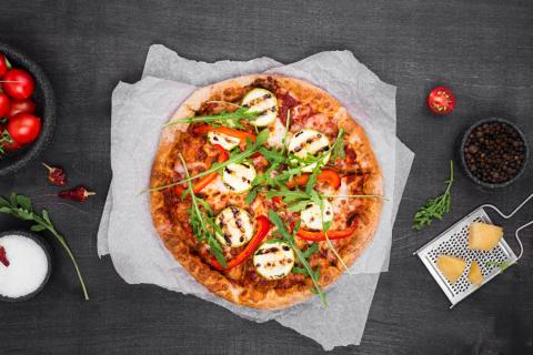 Более 80 человек отравились ТГК в ресторане Famous Yeti's Pizza в Висконсине