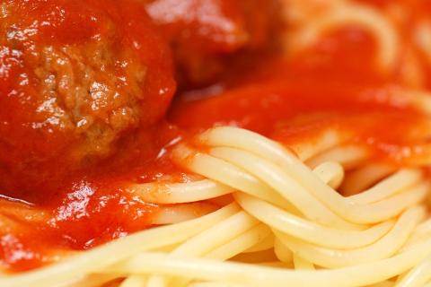 Эксперты советуют использовать крупы и овощи для быстрых и недорогих домашних обедов