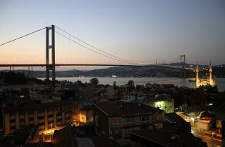 Стамбул окружён морем, но купаться в центре нельзя — где искать настоящие пляжи рядом с мегаполисом