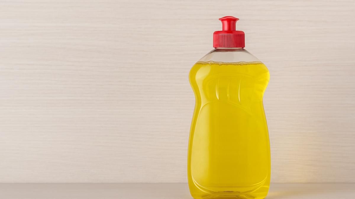 Жидкость для мытья посуды