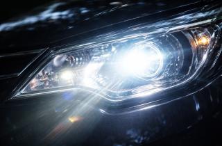 Ночной дождь и фары, полные сюрпризов: как неправильная замена ламп влияет на безопасность авто