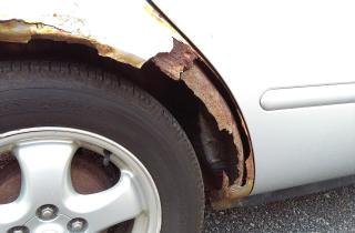 Стоки, пороги и колесные арки становятся первыми местами коррозии на авто – автоспециалисты