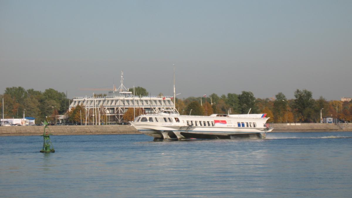 Теплоход Метеор-197