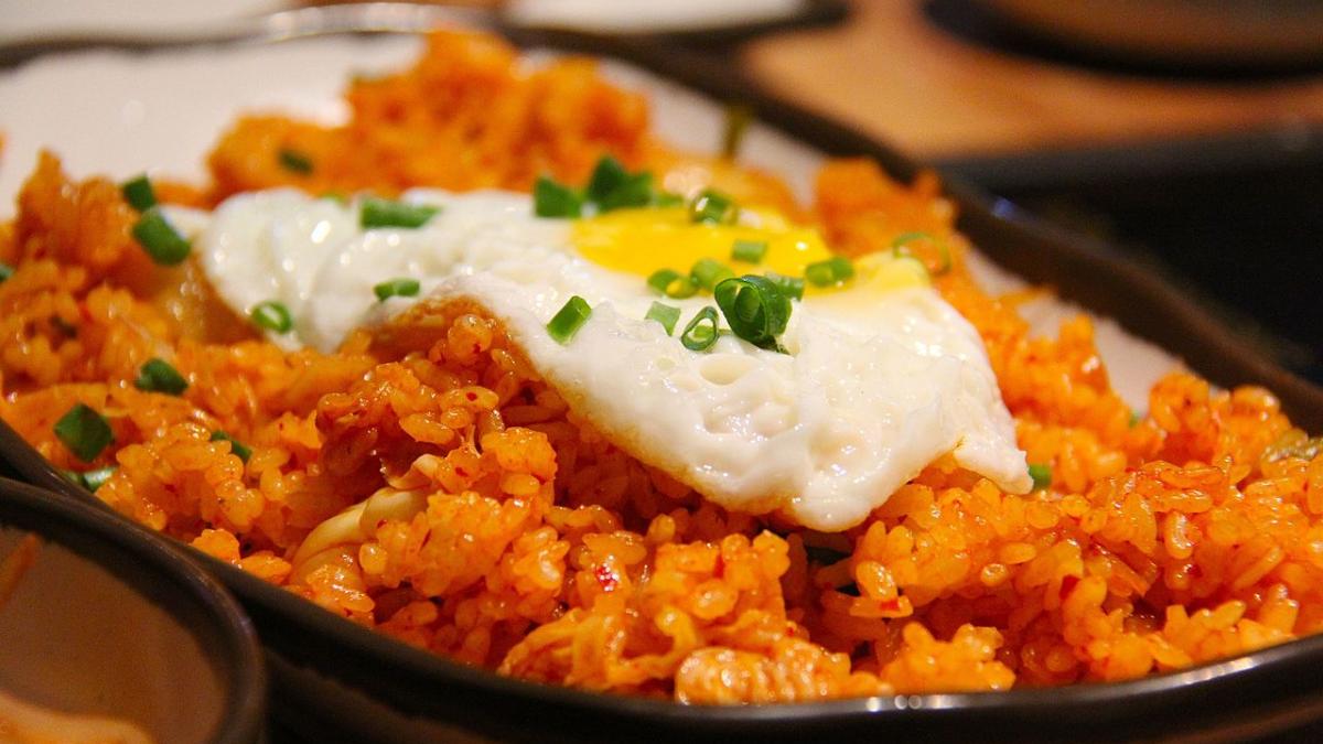 Рис с яйцами и морковью Рис с яйцами и морковью