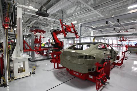 В Китае стартовали продажи Tesla Model Y L с запасом хода 751 км
