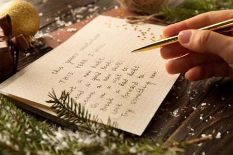 Новогодние обещания формируют завышенные ожидания и стресс — психолог Метелина