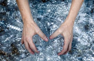 Пластиковые бутылки превращаются в полезные инструменты для дачи и огорода – Игорь Лаптев