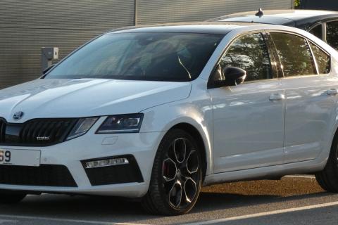 Эксперты ожидают рост цен на автомобили после введения новой формулы утильсбора Эксперты ожидают рост цен на автомобили после введения новой формулы утильсбора