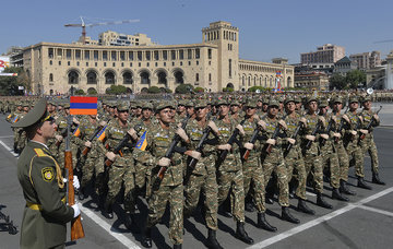 Минобороны Армении недовольно участием своих военных в акциях протеста
