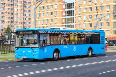 Максим Ликсутов: московские автобусы и электробусы заменяют до 200 тысяч личных машин