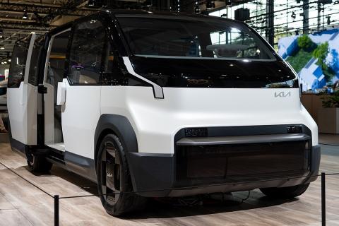 Электрофургон Kia PV5 установил рекорд пробега 693 км без подзарядки — данные Guinness World Records Электрофургон Kia PV5 установил рекорд пробега 693 км без подзарядки — данные Guinness World Records