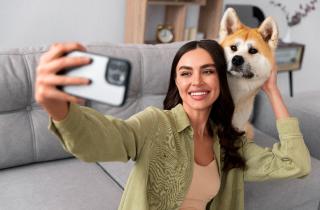 Врач Мария Карасева предупредила: смартфоны распространяют бактерии и вирусы