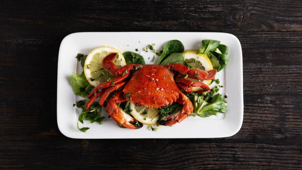 Приготовленный краб