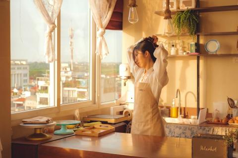 Ледяной фарфор спасает обед: простая привычка из ресторанов превращает обычный ужин в событие