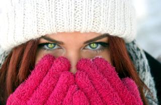 Эндокринолог Овчарова: холодные руки и ноги могут быть признаком анемии или гипотиреоза