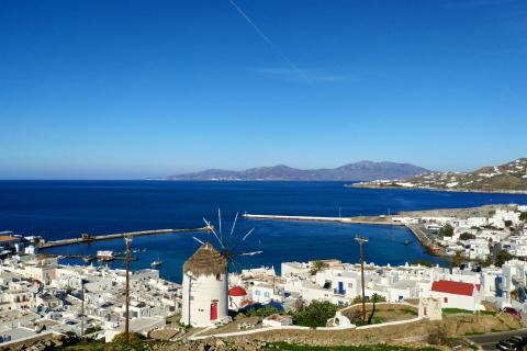 Прямых рейсов нет, а отдых есть: туры на греческие острова запускают через Турцию