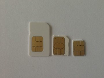 Мошенники покупают использованные SIM-карты и через них воруют персональные данные пользователей