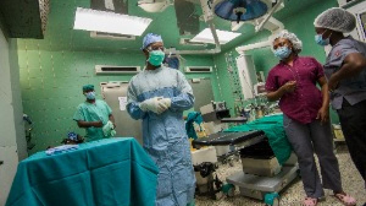 American, Ghanaian medical professionals partner to treat patients, hone skills 170208-A-IO170-062 American, Ghanaian medical professionals partner to treat patients, hone skills 170208-A-IO170-062