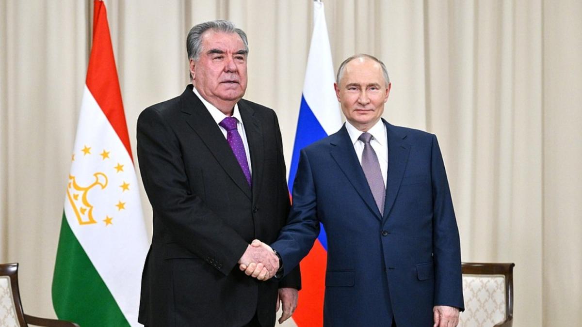 Владимир Путин и президент Таджикистана Эмомали Рахмон Владимир Путин и президент Таджикистана Эмомали Рахмон