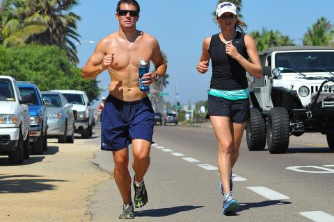 Бегала по правой стороне дороги — и едва не повторила чужую ошибку: теперь всегда делаю иначе