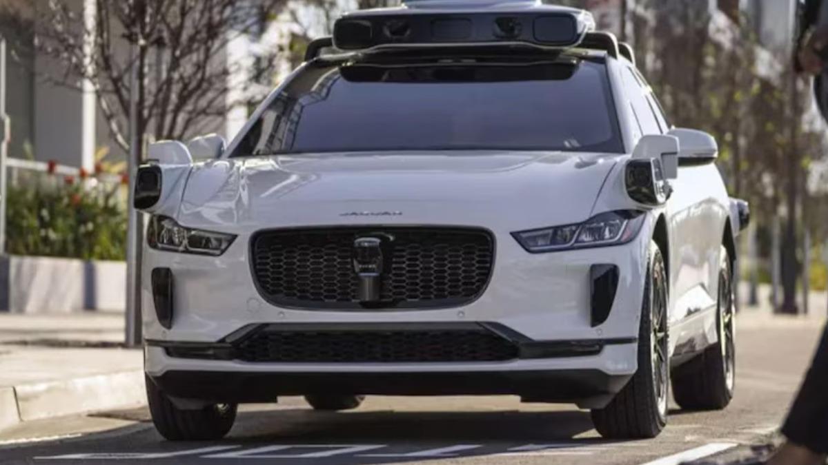 Автомобиль Waymo