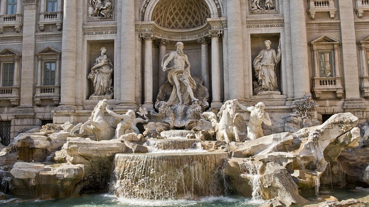 Фонтан Треви сделает всем ручкой