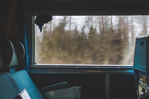 Школьники в Перми временно не могут купить льготные проездные — действует до подтверждения права