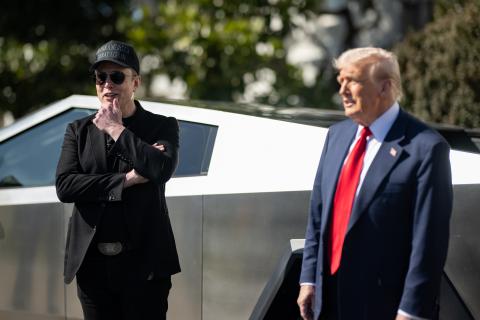 Трамп объяснил реформу H-1B борьбой с чрезмерным использованием виз