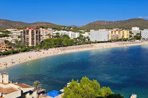 Майорка – крупнейший остров Балеарского архипелага с пляжами и природой