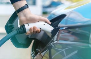 Потеря дальности поездки электромобилей зимой может достигать 40% — эксперт Рашкин